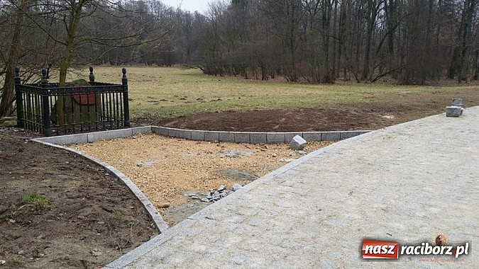 Zdjęcie w galerii na portalu naszraciborz.pl: Nowy trakt spacerowy przy starym opactwie w Rudach  wiadomości z regionu