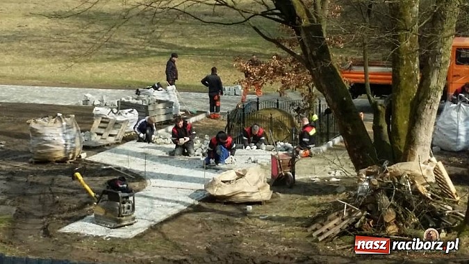 Zdjęcie w galerii na portalu naszraciborz.pl: Nowy trakt spacerowy przy starym opactwie w Rudach  wiadomości z regionu