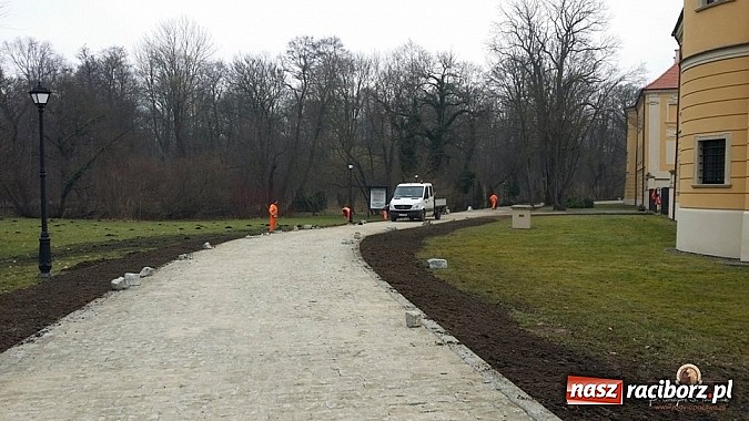Zdjęcie w galerii na portalu naszraciborz.pl: Nowy trakt spacerowy przy starym opactwie w Rudach  wiadomości z regionu