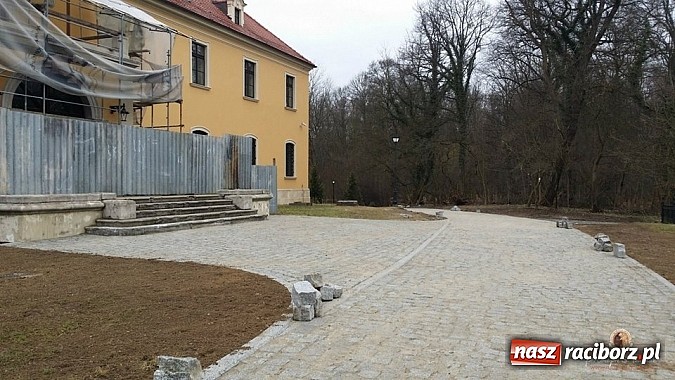Zdjęcie w galerii na portalu naszraciborz.pl: Nowy trakt spacerowy przy starym opactwie w Rudach  wiadomości z regionu