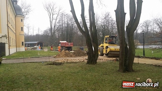Zdjęcie w galerii na portalu naszraciborz.pl: Nowy trakt spacerowy przy starym opactwie w Rudach  wiadomości z regionu