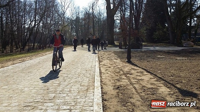 Zdjęcie w galerii na portalu naszraciborz.pl: Nowy trakt spacerowy przy starym opactwie w Rudach  wiadomości z regionu