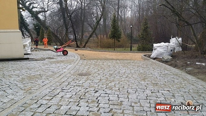 Zdjęcie w galerii na portalu naszraciborz.pl: Nowy trakt spacerowy przy starym opactwie w Rudach  wiadomości z regionu