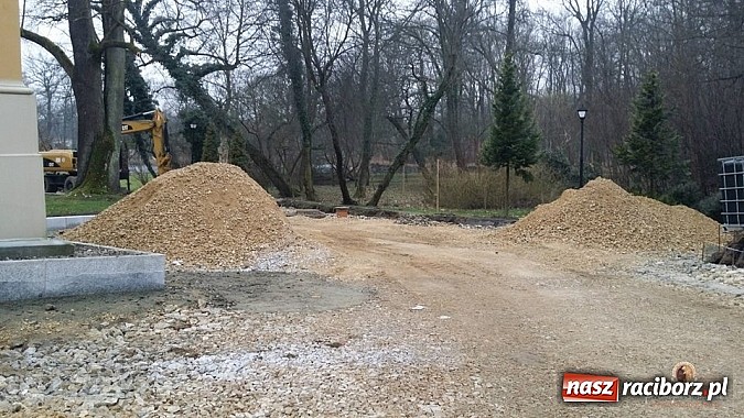 Zdjęcie w galerii na portalu naszraciborz.pl: Nowy trakt spacerowy przy starym opactwie w Rudach  wiadomości z regionu