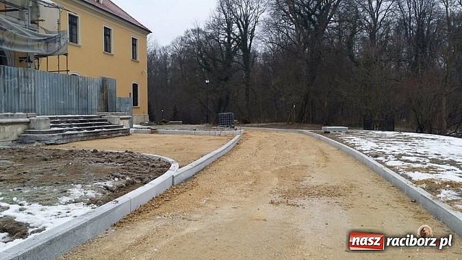 Zdjęcie w galerii na portalu naszraciborz.pl: Nowy trakt spacerowy przy starym opactwie w Rudach  wiadomości z regionu