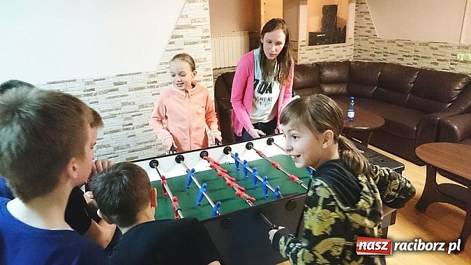 Zdjęcie w galerii na portalu naszraciborz.pl: Uczniowie z Pawłowa wyjechali na narty  wiadomości z regionu