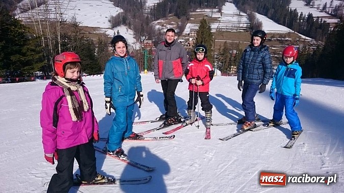 Zdjęcie w galerii na portalu naszraciborz.pl: Uczniowie z Pawłowa wyjechali na narty  wiadomości z regionu