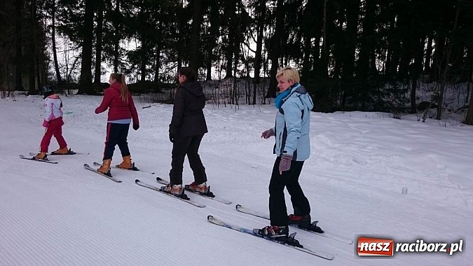 Zdjęcie w galerii na portalu naszraciborz.pl: Uczniowie z Pawłowa wyjechali na narty  wiadomości z regionu