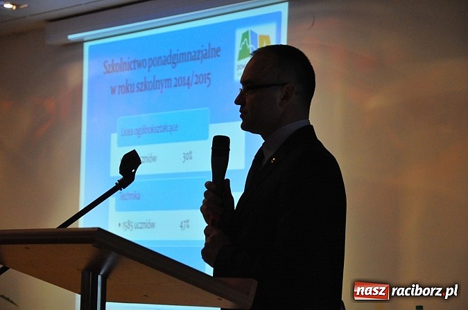 Zdjęcie w galerii na portalu naszraciborz.pl: Centra kształcenia zawodowego i ustawicznego receptą na słabsze nabory z powodu niżu. Budowlanka, Ekonomik i ZSZ razem wiadomości z regionu