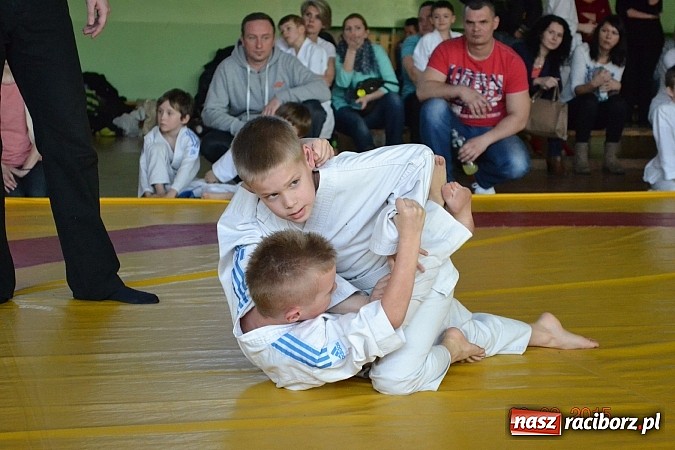 Zdjęcie w galerii na portalu naszraciborz.pl: Dobra passa najmłodszych Łamatorów  wiadomości z regionu