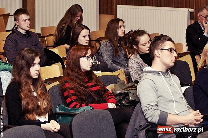Zdjęcie w galerii na portalu naszraciborz.pl: Odra w Raciborzu - znaczenie i funkcja w krajobrazie wiadomości z regionu