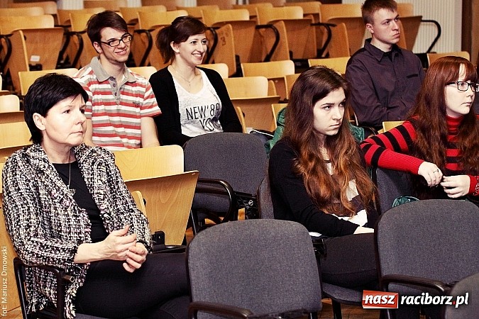 Zdjęcie w galerii na portalu naszraciborz.pl: Odra w Raciborzu - znaczenie i funkcja w krajobrazie wiadomości z regionu