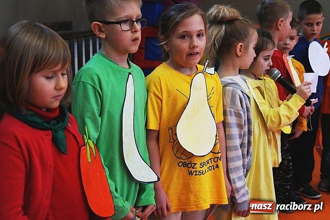 Zdjęcie w galerii na portalu naszraciborz.pl: Dzieci z Górek Śl. ostrzegają przed fast foodami  wiadomości z regionu