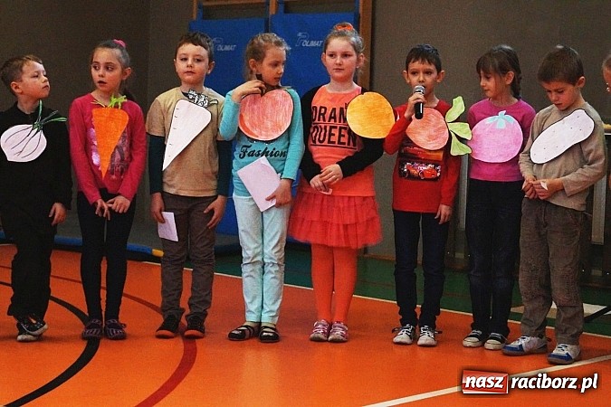 Zdjęcie w galerii na portalu naszraciborz.pl: Dzieci z Górek Śl. ostrzegają przed fast foodami  wiadomości z regionu