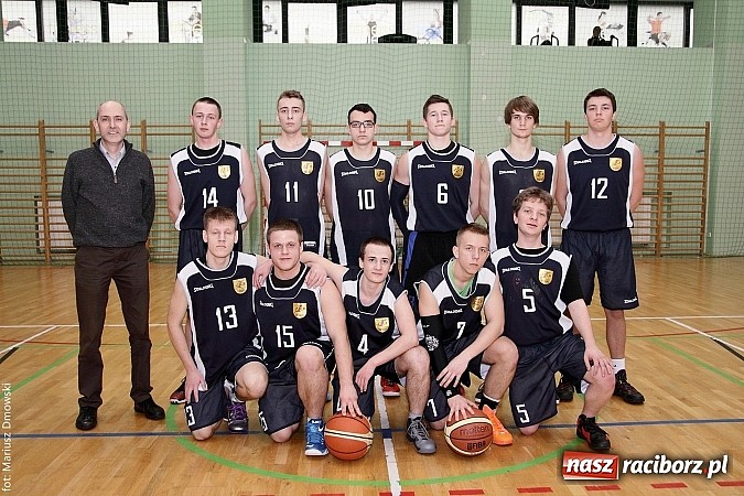 Zdjęcie w galerii na portalu naszraciborz.pl: I LO najlepsze w koszykówce chłopców wiadomości z regionu
