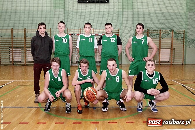 Zdjęcie w galerii na portalu naszraciborz.pl: I LO najlepsze w koszykówce chłopców wiadomości z regionu
