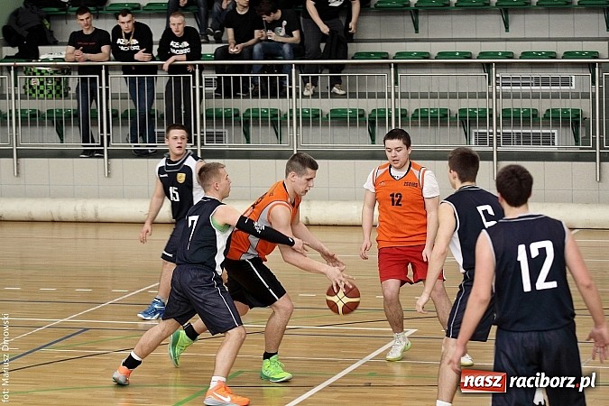Zdjęcie w galerii na portalu naszraciborz.pl: I LO najlepsze w koszykówce chłopców wiadomości z regionu
