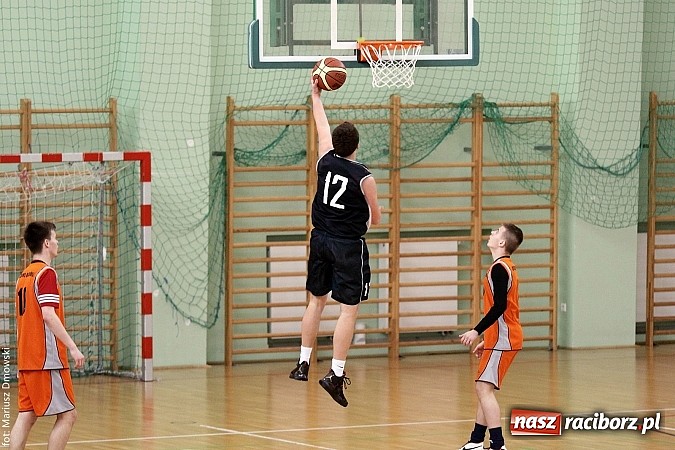 Zdjęcie w galerii na portalu naszraciborz.pl: I LO najlepsze w koszykówce chłopców wiadomości z regionu
