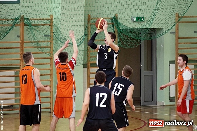 Zdjęcie w galerii na portalu naszraciborz.pl: I LO najlepsze w koszykówce chłopców wiadomości z regionu