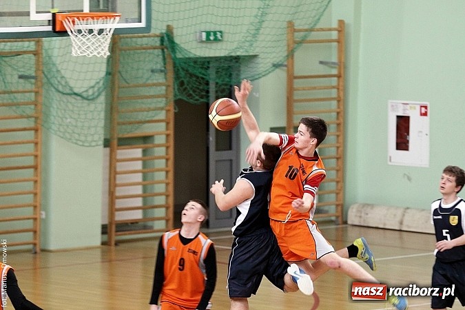 Zdjęcie w galerii na portalu naszraciborz.pl: I LO najlepsze w koszykówce chłopców wiadomości z regionu