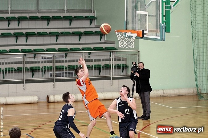 Zdjęcie w galerii na portalu naszraciborz.pl: I LO najlepsze w koszykówce chłopców wiadomości z regionu
