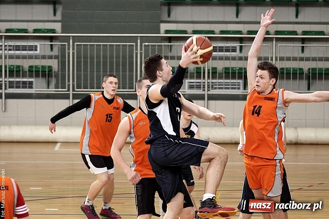 Zdjęcie w galerii na portalu naszraciborz.pl: I LO najlepsze w koszykówce chłopców wiadomości z regionu