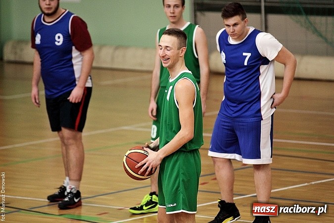 Zdjęcie w galerii na portalu naszraciborz.pl: I LO najlepsze w koszykówce chłopców wiadomości z regionu