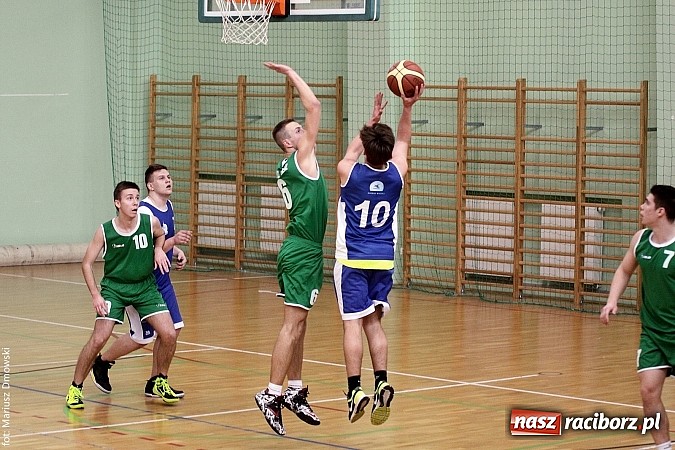 Zdjęcie w galerii na portalu naszraciborz.pl: I LO najlepsze w koszykówce chłopców wiadomości z regionu