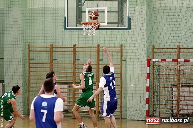 Zdjęcie w galerii na portalu naszraciborz.pl: I LO najlepsze w koszykówce chłopców wiadomości z regionu