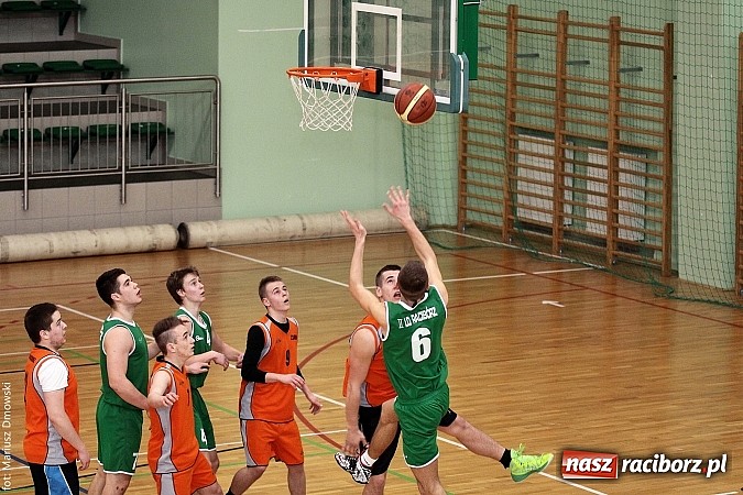 Zdjęcie w galerii na portalu naszraciborz.pl: I LO najlepsze w koszykówce chłopców wiadomości z regionu
