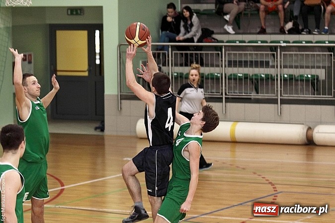Zdjęcie w galerii na portalu naszraciborz.pl: I LO najlepsze w koszykówce chłopców wiadomości z regionu