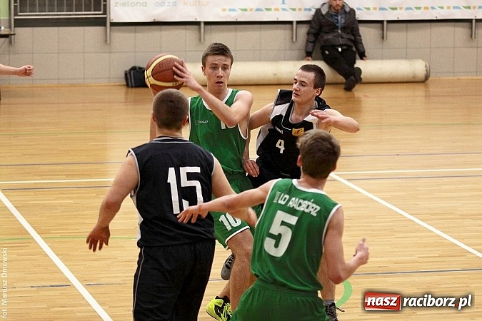 Zdjęcie w galerii na portalu naszraciborz.pl: I LO najlepsze w koszykówce chłopców wiadomości z regionu