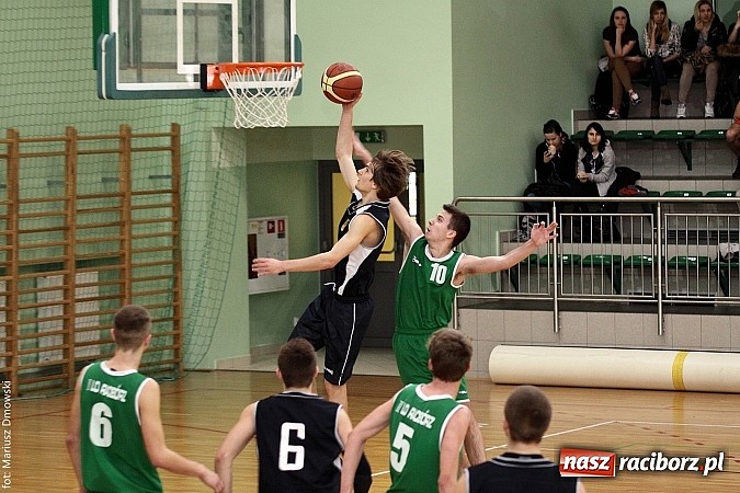 Zdjęcie w galerii na portalu naszraciborz.pl: I LO najlepsze w koszykówce chłopców wiadomości z regionu