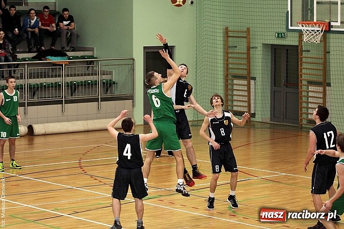 Zdjęcie w galerii na portalu naszraciborz.pl: I LO najlepsze w koszykówce chłopców wiadomości z regionu