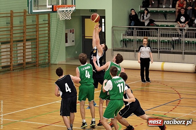 Zdjęcie w galerii na portalu naszraciborz.pl: I LO najlepsze w koszykówce chłopców wiadomości z regionu