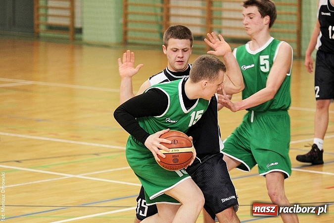 Zdjęcie w galerii na portalu naszraciborz.pl: I LO najlepsze w koszykówce chłopców wiadomości z regionu