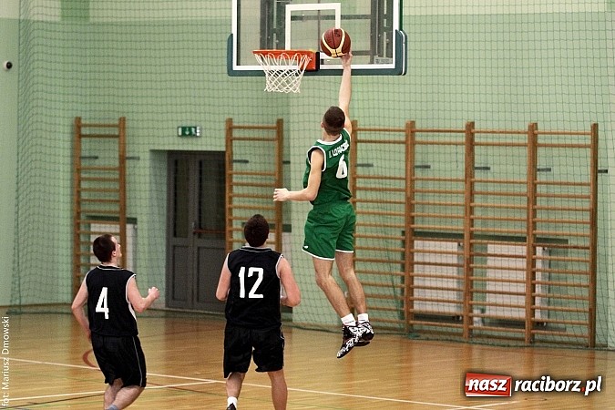 Zdjęcie w galerii na portalu naszraciborz.pl: I LO najlepsze w koszykówce chłopców wiadomości z regionu