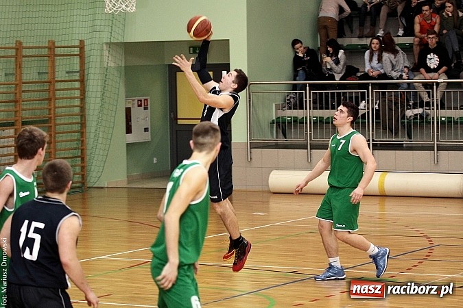 Zdjęcie w galerii na portalu naszraciborz.pl: I LO najlepsze w koszykówce chłopców wiadomości z regionu