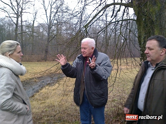 Zdjęcie w galerii na portalu naszraciborz.pl:  O wałach z wojewodą, o drogach z dyrektorem ZDW wiadomości z regionu