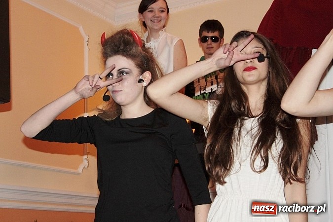 Zdjęcie w galerii na portalu naszraciborz.pl: Zamiłowanie do piękna silniejsze niż przesądy wiadomości z regionu