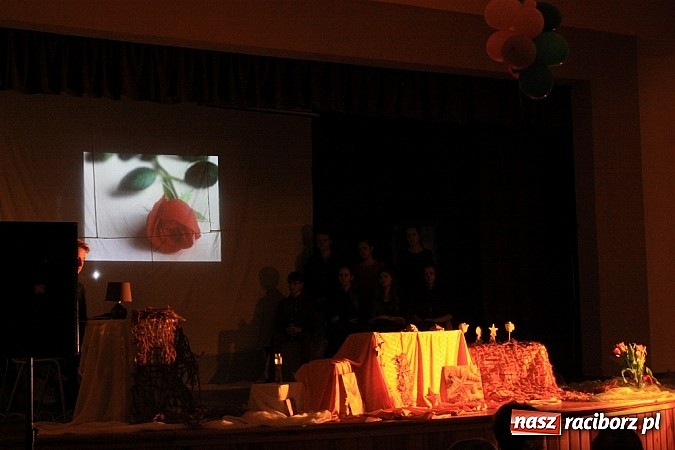 Zdjęcie w galerii na portalu naszraciborz.pl: W poszukiwaniu... oceanu miłości wiadomości z regionu