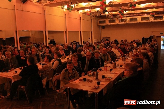 Zdjęcie w galerii na portalu naszraciborz.pl: W poszukiwaniu... oceanu miłości wiadomości z regionu