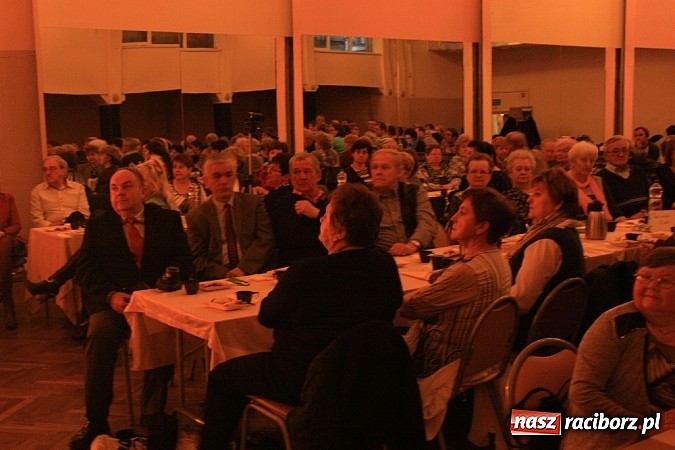 Zdjęcie w galerii na portalu naszraciborz.pl: W poszukiwaniu... oceanu miłości wiadomości z regionu