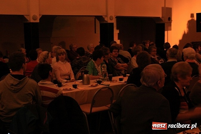 Zdjęcie w galerii na portalu naszraciborz.pl: W poszukiwaniu... oceanu miłości wiadomości z regionu