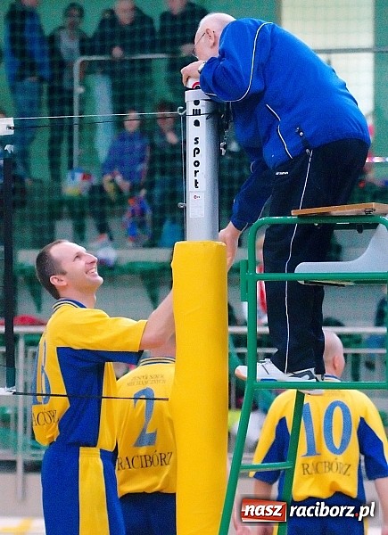 Zdjęcie w galerii na portalu naszraciborz.pl: Sobotnie emocje w siatkówce zakładów pracy. Faworyci nie zawiedli wiadomości z regionu