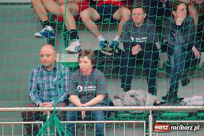 Zdjęcie w galerii na portalu naszraciborz.pl: Sobotnie emocje w siatkówce zakładów pracy. Faworyci nie zawiedli wiadomości z regionu