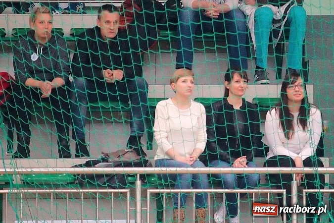 Zdjęcie w galerii na portalu naszraciborz.pl: Sobotnie emocje w siatkówce zakładów pracy. Faworyci nie zawiedli wiadomości z regionu