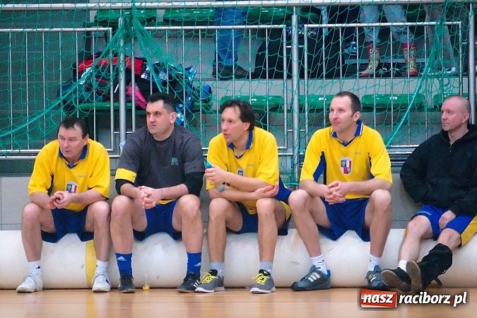 Zdjęcie w galerii na portalu naszraciborz.pl: Sobotnie emocje w siatkówce zakładów pracy. Faworyci nie zawiedli wiadomości z regionu
