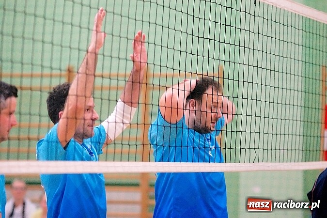 Zdjęcie w galerii na portalu naszraciborz.pl: Sobotnie emocje w siatkówce zakładów pracy. Faworyci nie zawiedli wiadomości z regionu