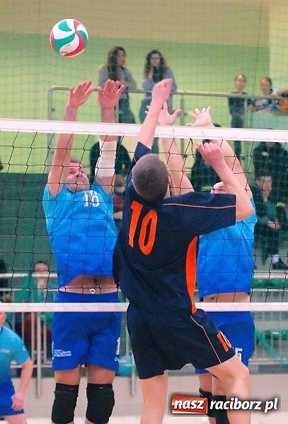 Zdjęcie w galerii na portalu naszraciborz.pl: Sobotnie emocje w siatkówce zakładów pracy. Faworyci nie zawiedli wiadomości z regionu